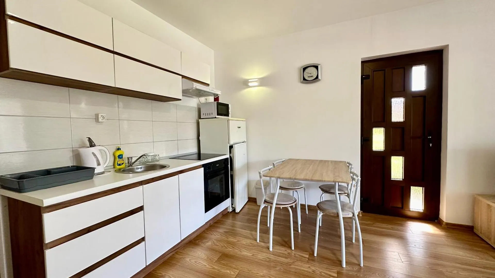 Coastal Family Escape In Turanj, Croatia Apartamento